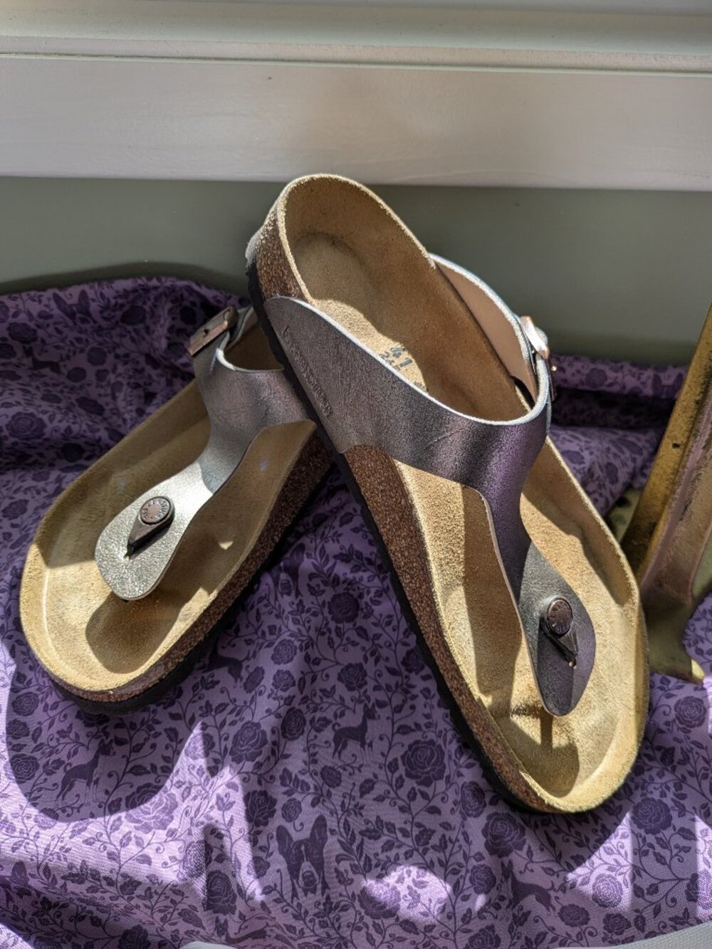 Like new Birkenstock Rose Gold Gizeh Sandals size 41 (US Womens 10-10.5)